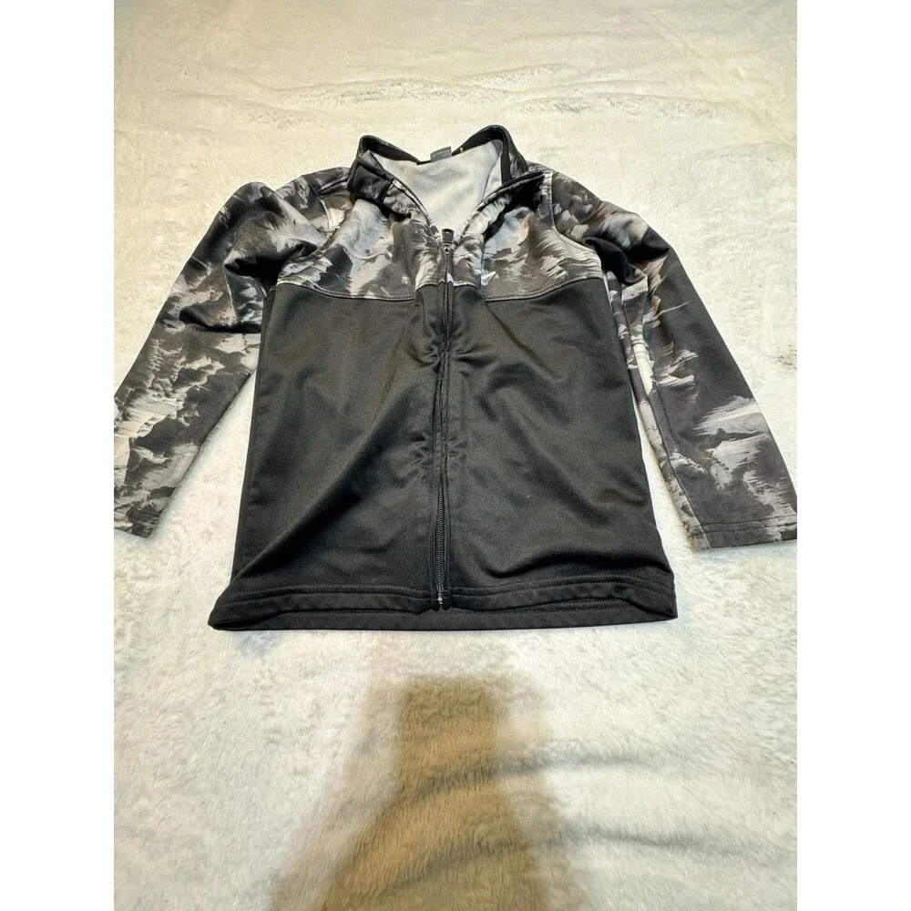 Under Armour Gray Camouflage/‎ BlackCamo Full Zip Loose Jacket Youth Boys Size 6